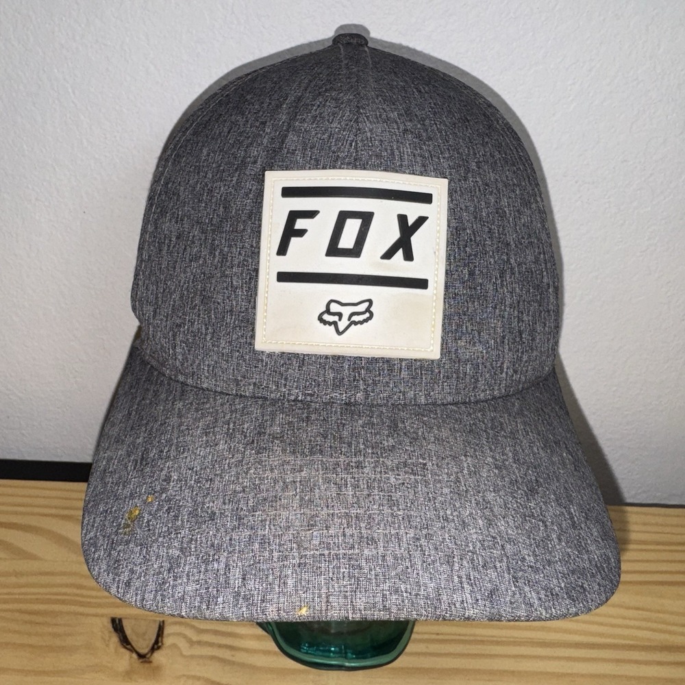 Fox Baseball Cap Gray S/M Flexfit Perforated Side Panel Heathered Logo Hat